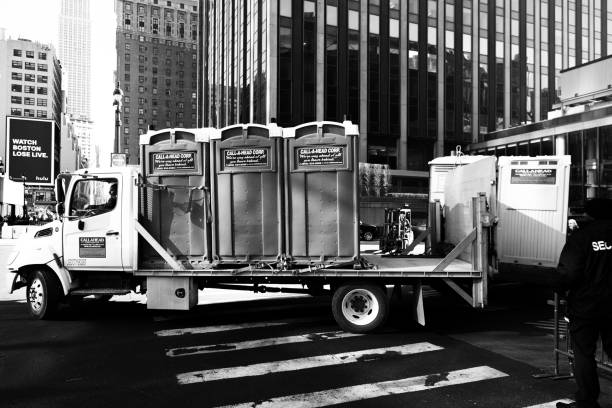 Porta potty delivery and setup in Walcott, IA